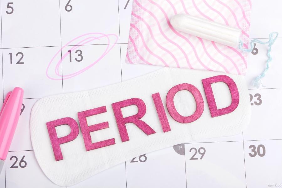 متى يبدأ القلق من تأخر الدورة الشهرية عند الفتيات؟